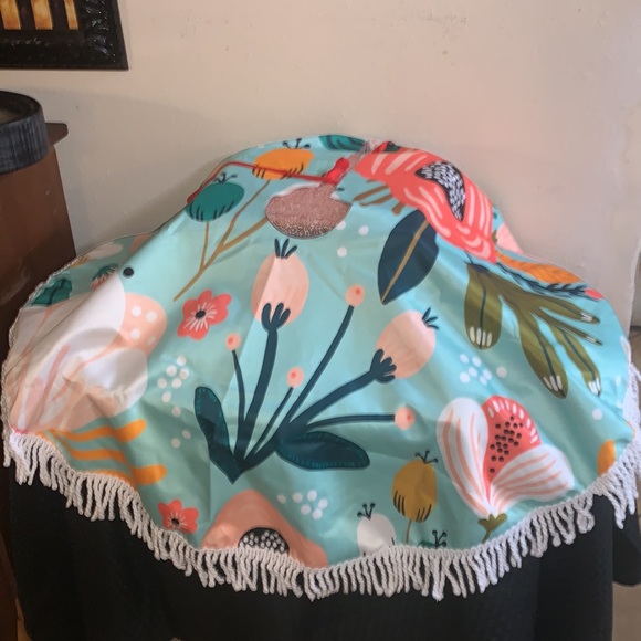 34 in in x 34 in Floral Tree Skirt with Fringe. New - Picture 4 of 4